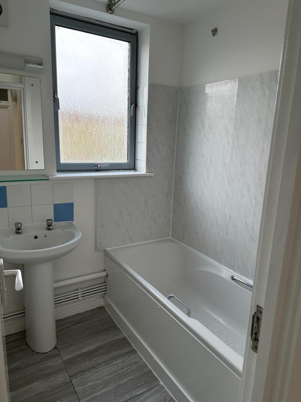 Newbury Apartment London Bagian luar foto