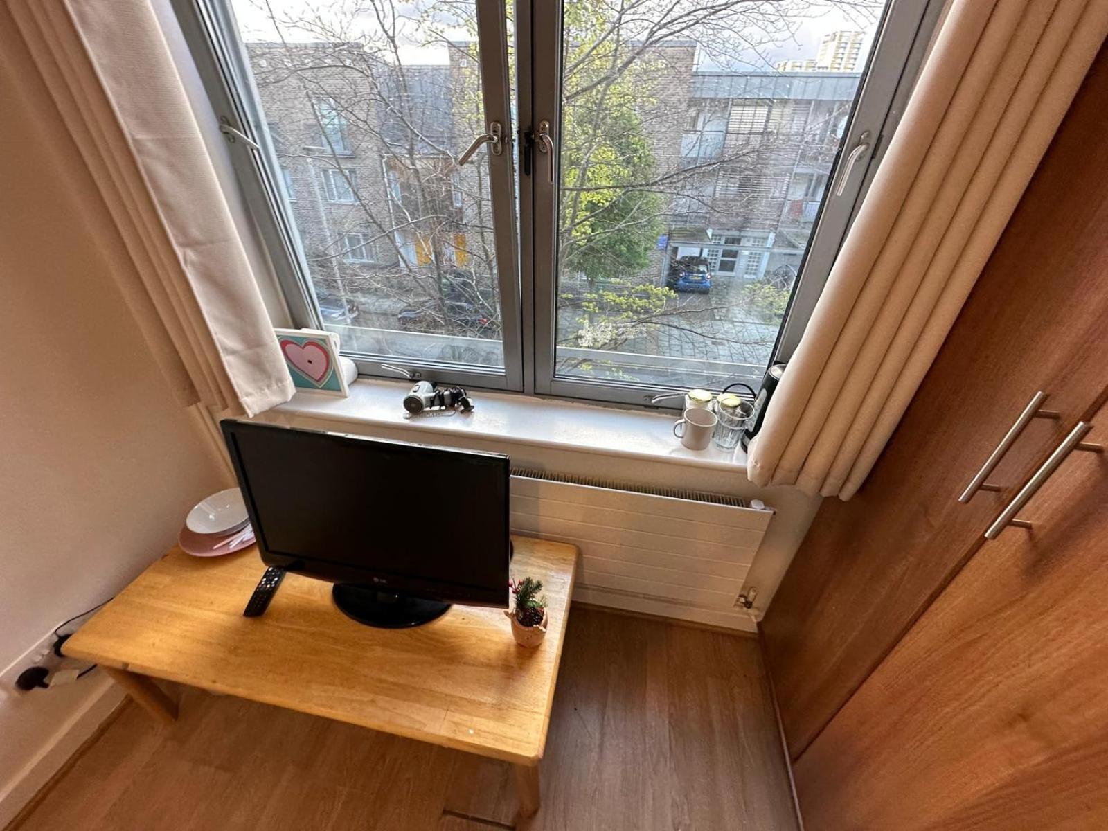 Newbury Apartment London Bagian luar foto